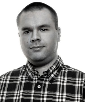 Mustavalkoinen profiilikuva Mika Mörskystä